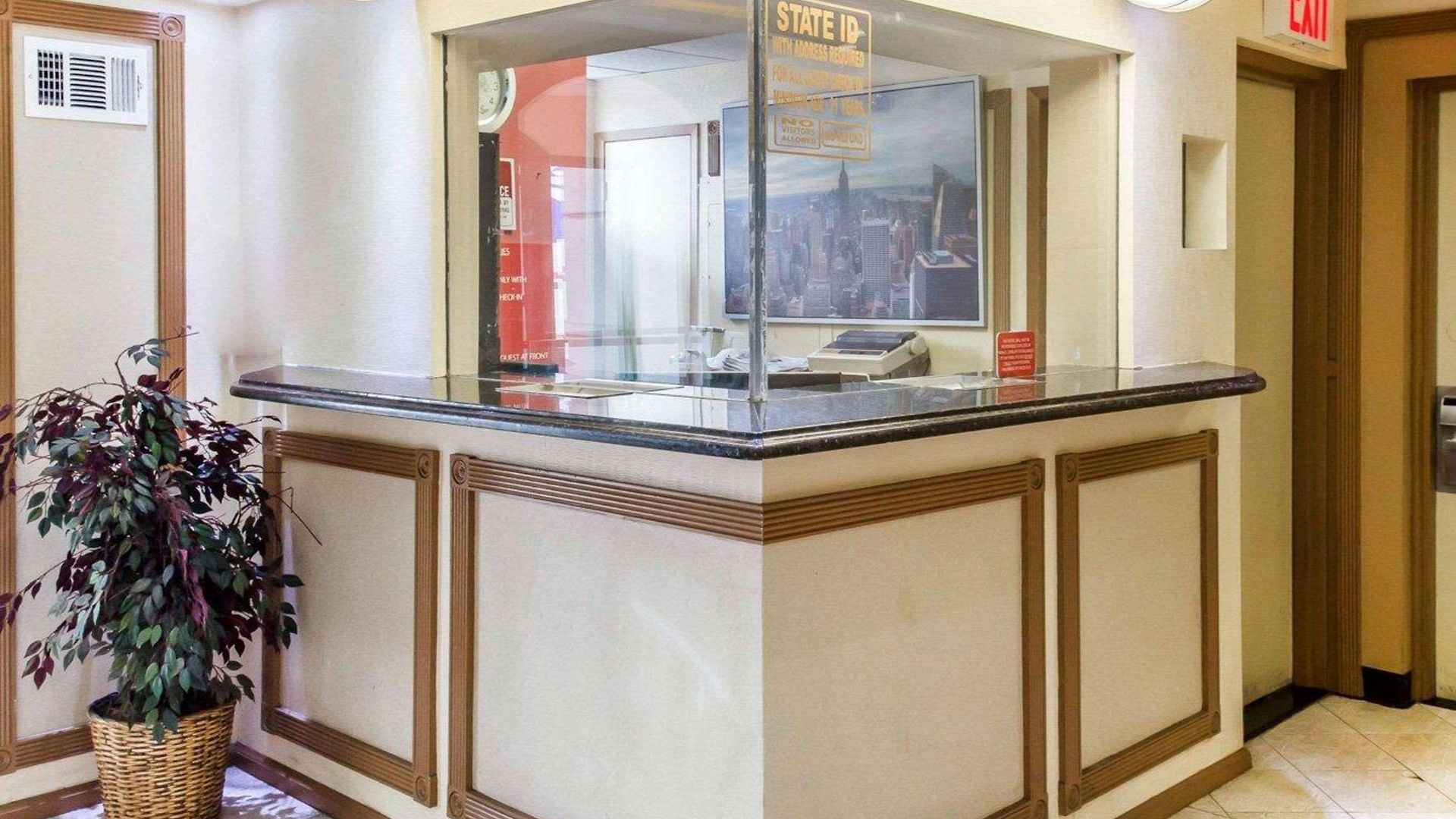 Hotel Econo South Ozone Park New York