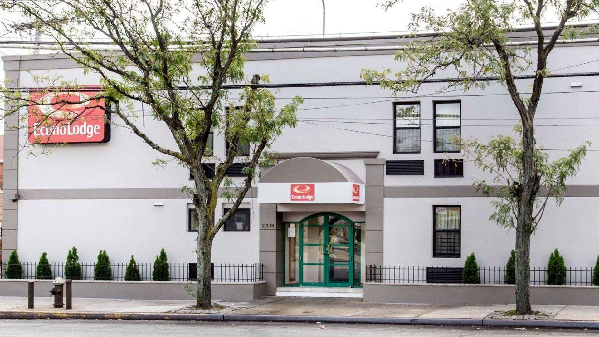 Econo South Ozone Park