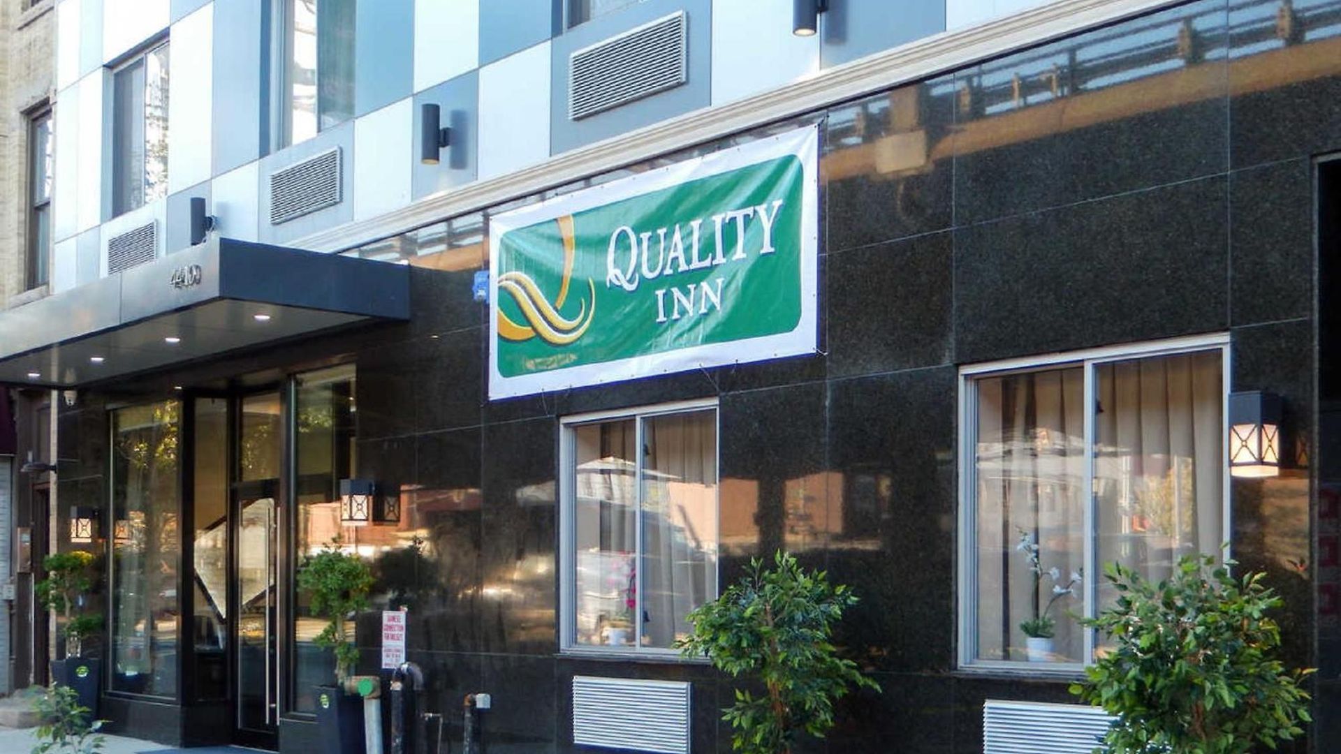 Quality Near Sunset Park 3*