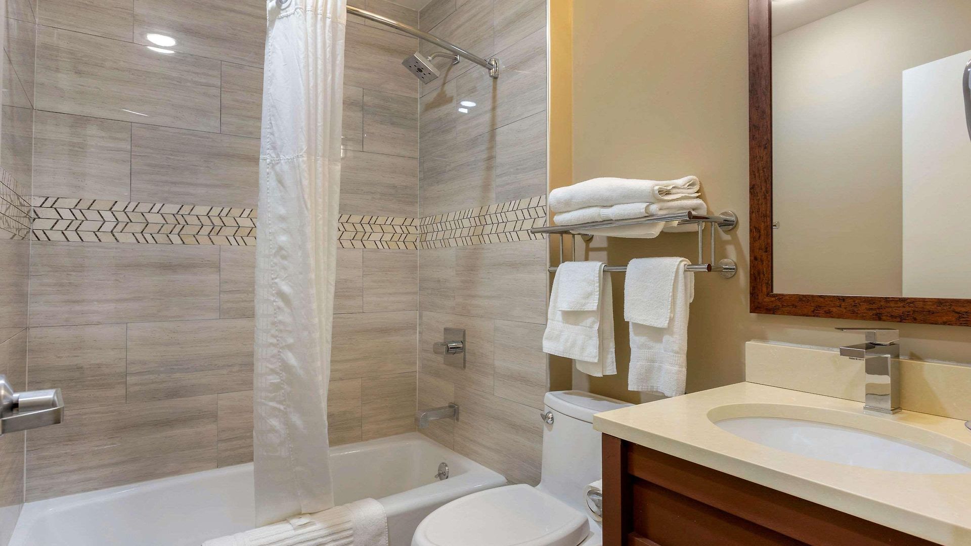 Hotel Comfort & Near Jfk Air Train