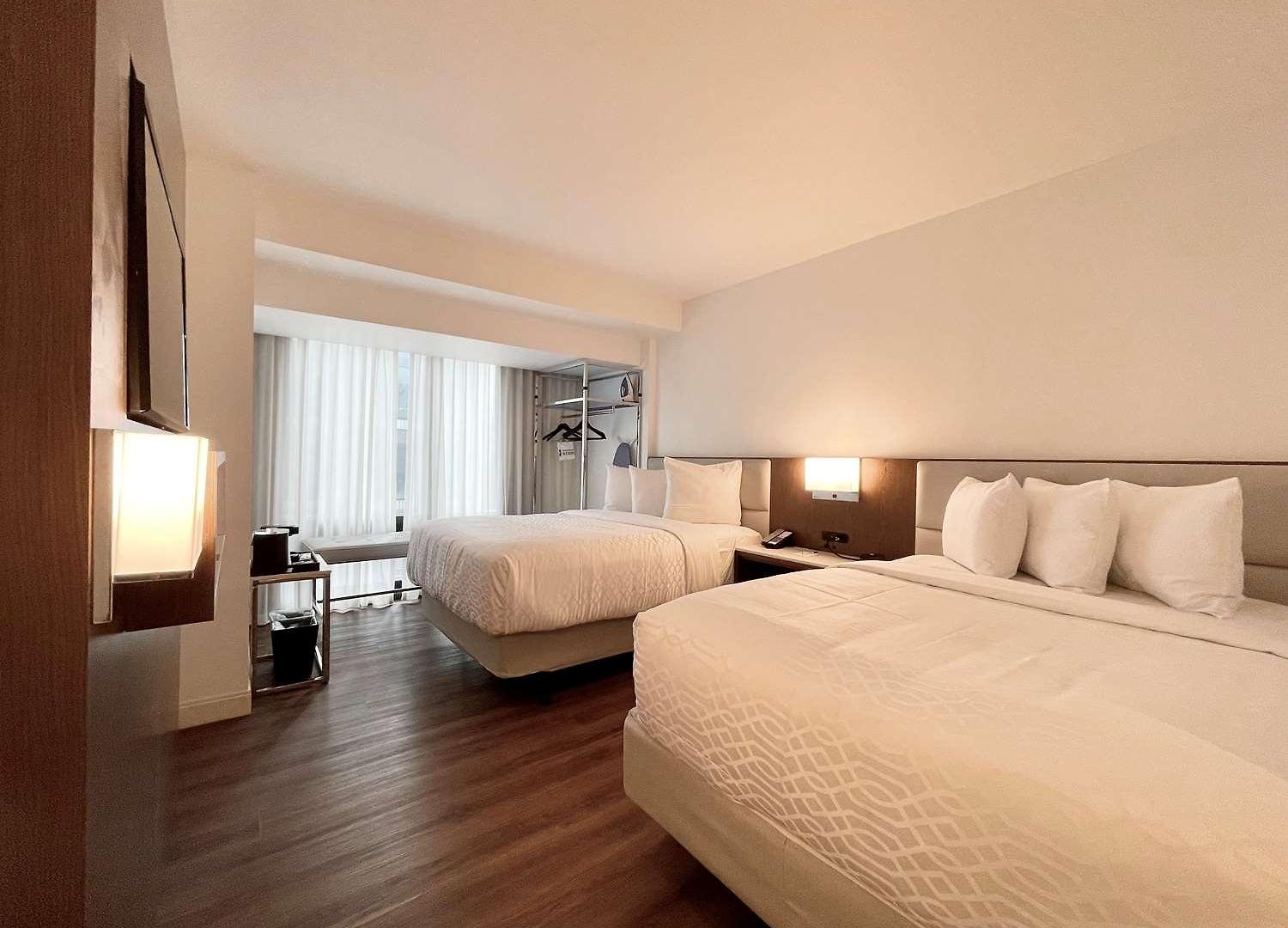 Hotel Western Premier Empire State 3*