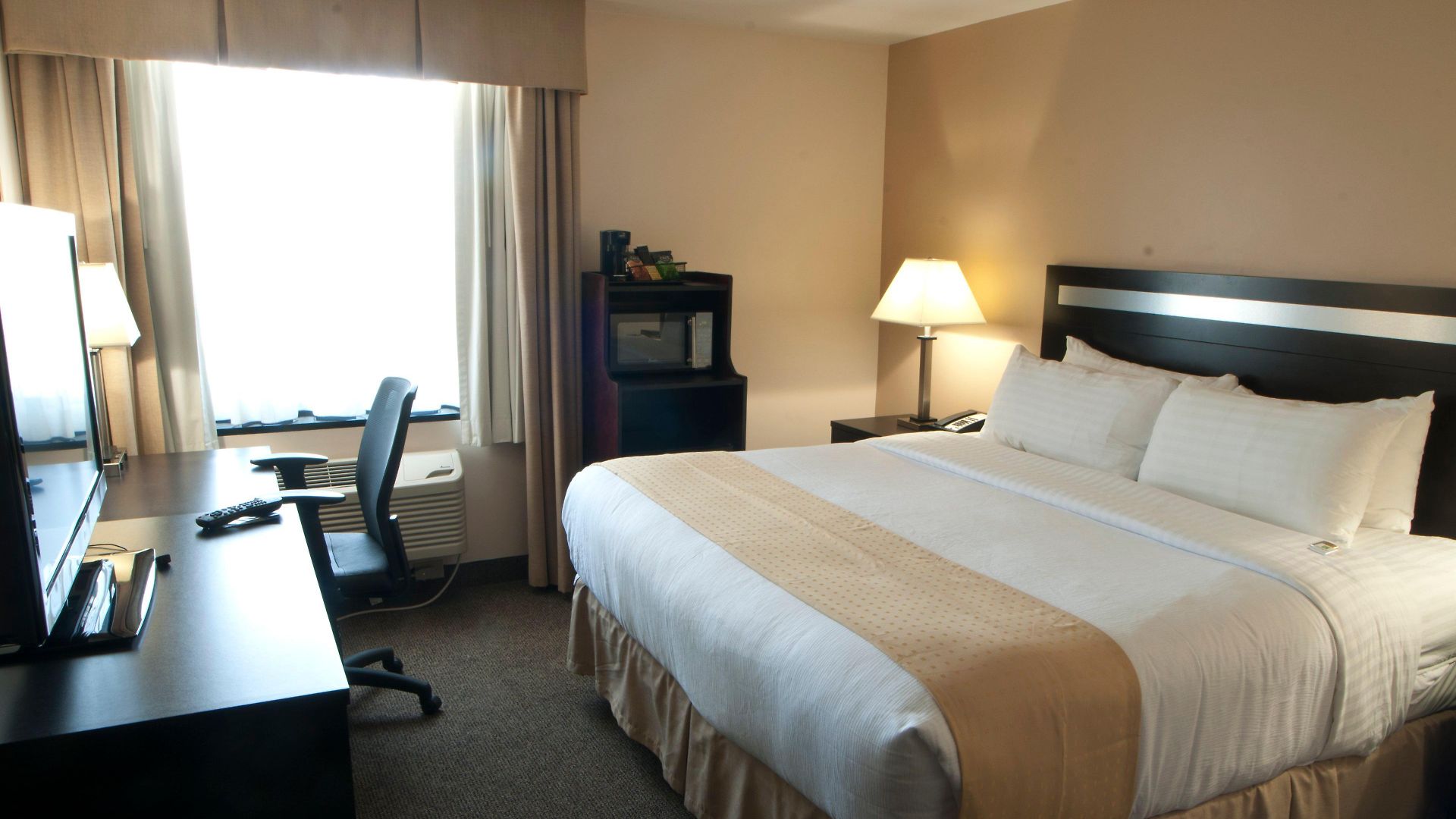 The Laguardia Hotel