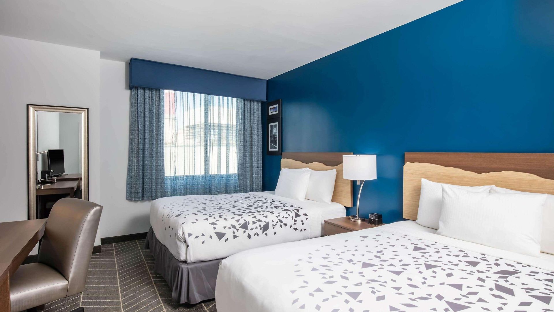 La Quinta Long Island