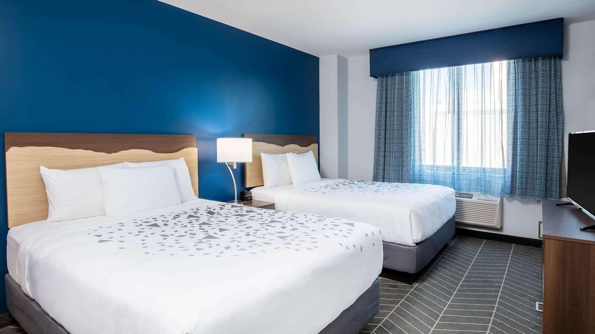 La Quinta Long Island