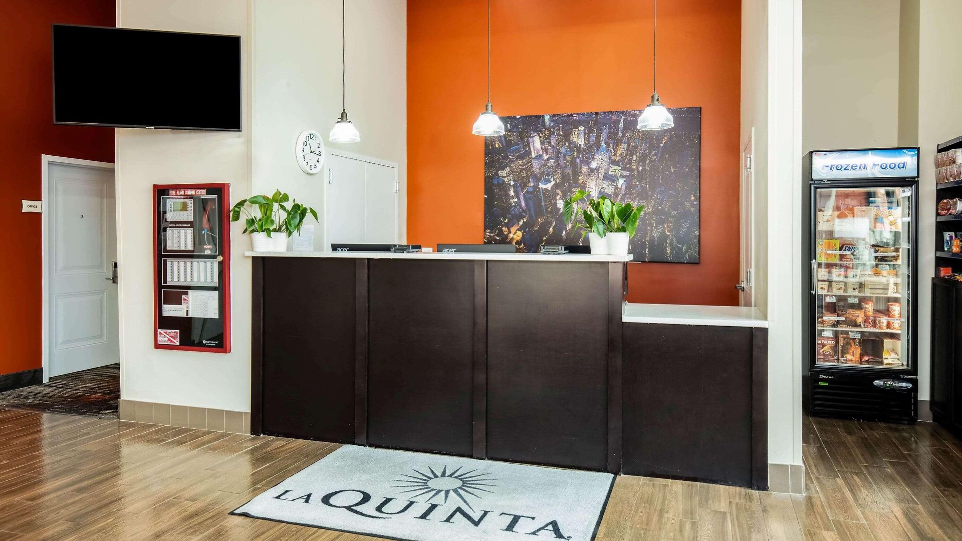 La Quinta Long Island