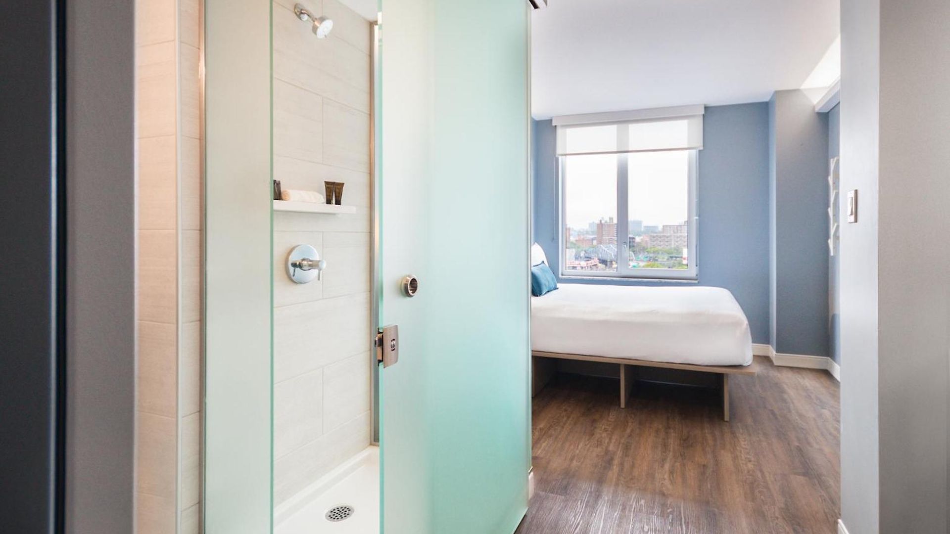 Wingate By Wyndham Bronx Haven Park Hotel