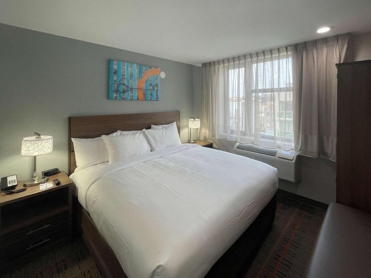 Hotel Mainstay 2*