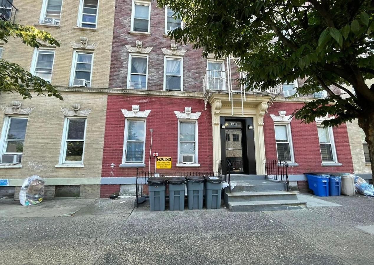 Apartment 2 Bedrooms Apartament 1 Block From Manhattan