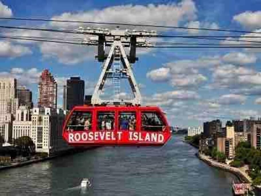3 Bedrooms 1 Bath Apt, 10 Min To Manhattan! * New York