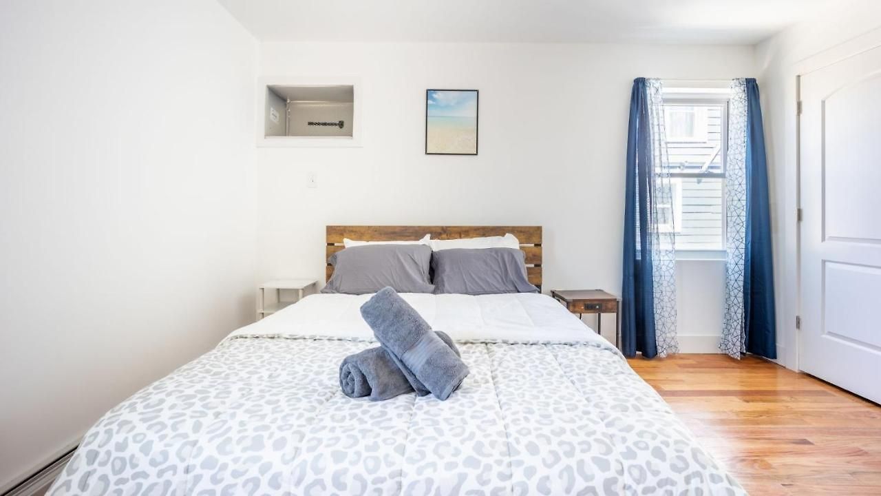 Lovely 3-br In Queens, Near Rockaway Apartment
