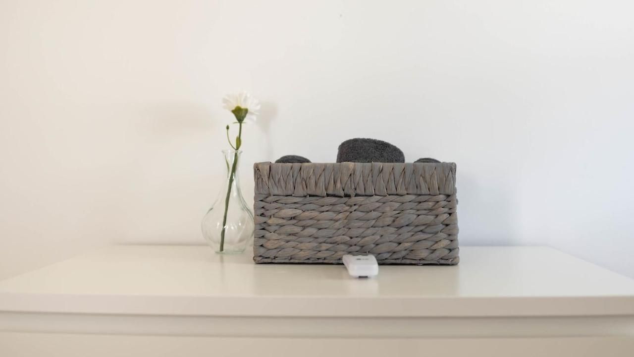 Lovely 3-br In Queens, Near Rockaway Apartment New York