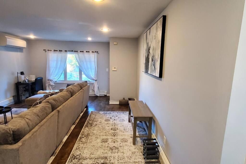 Apartment Quiet 3 Bedroom In Private *