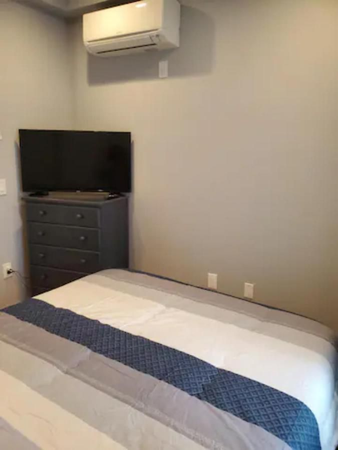 Guest house Located 10 Minutes From Jfk Airport *