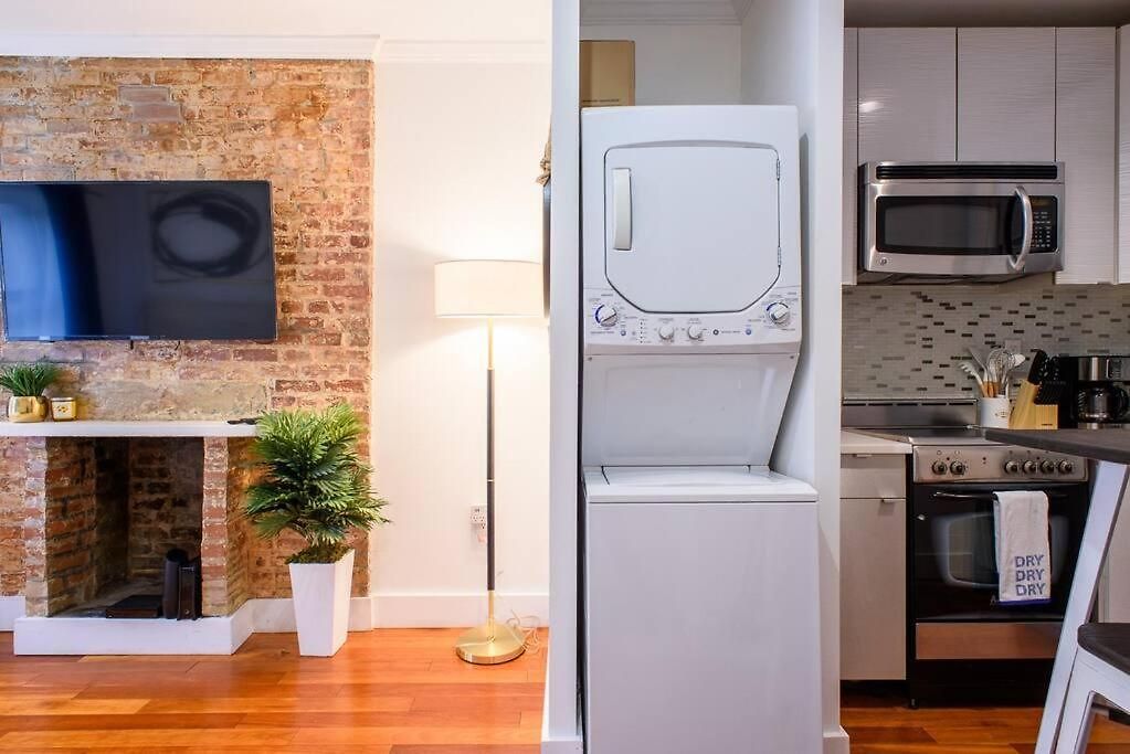 Apartment 24-17 Renovated Prime Location Wd