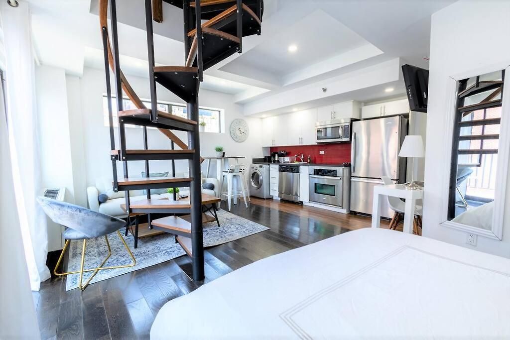 809-6b 2br Duplex Breathtaking Views Beauty New York