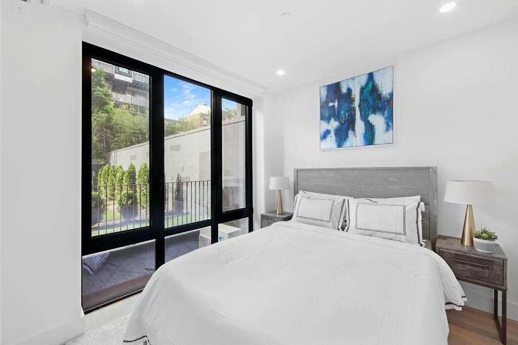 149bk-101 New Construction 2br Private Garden W-d