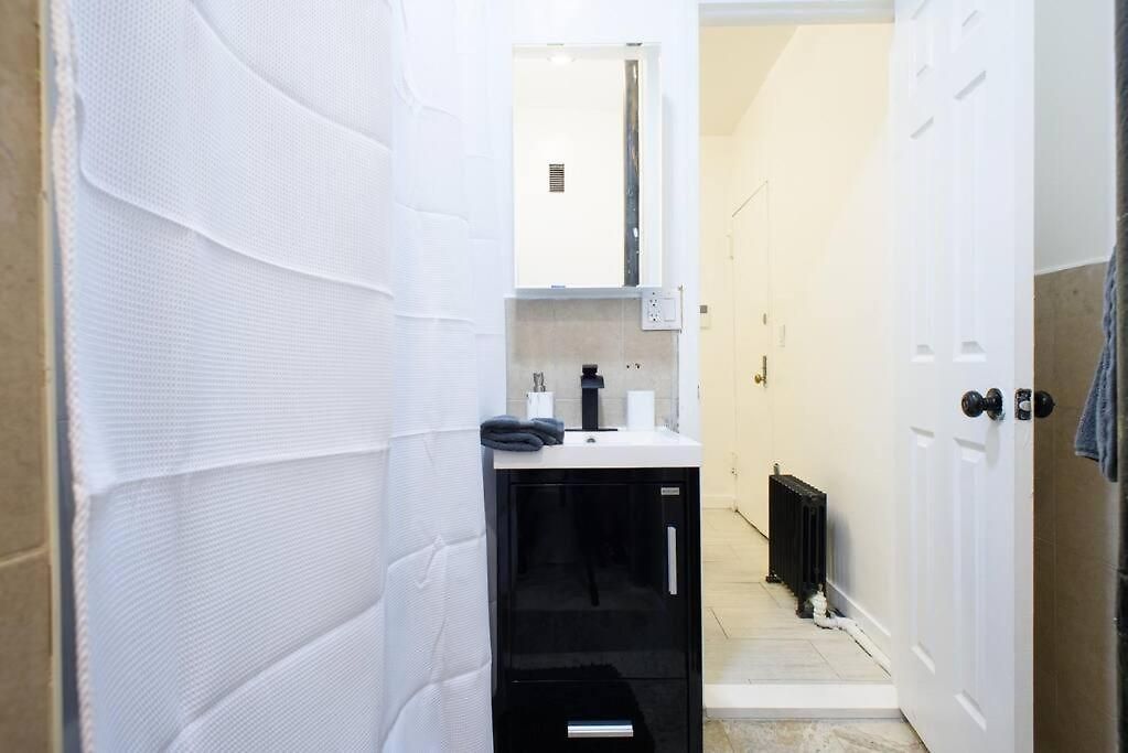 454-3w Prime Location 2br Newly Furnished Sleeps 5