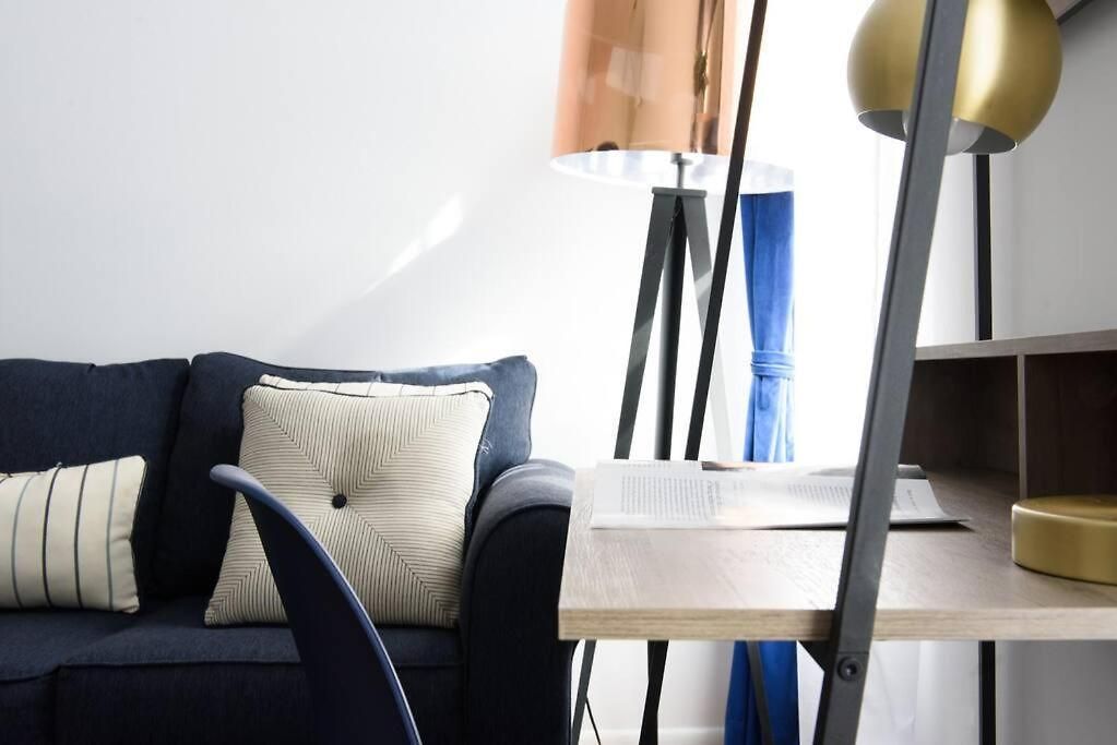 428-3r Spacious Prime Midtown 2br Newly Furnished * New York
