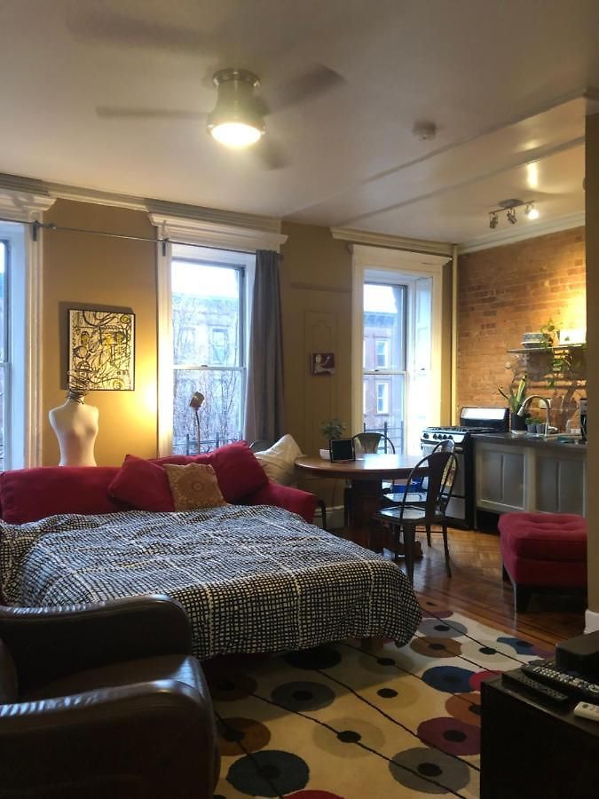 Apartment Brownstone Loft 30 Day Bookings