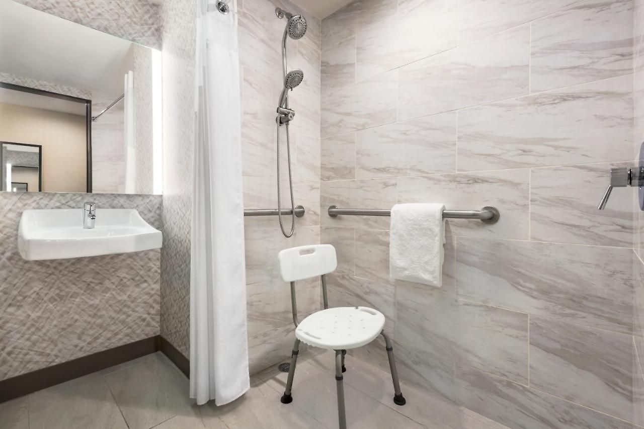 Hotel Lic - Laguardia West, An Ihg New York