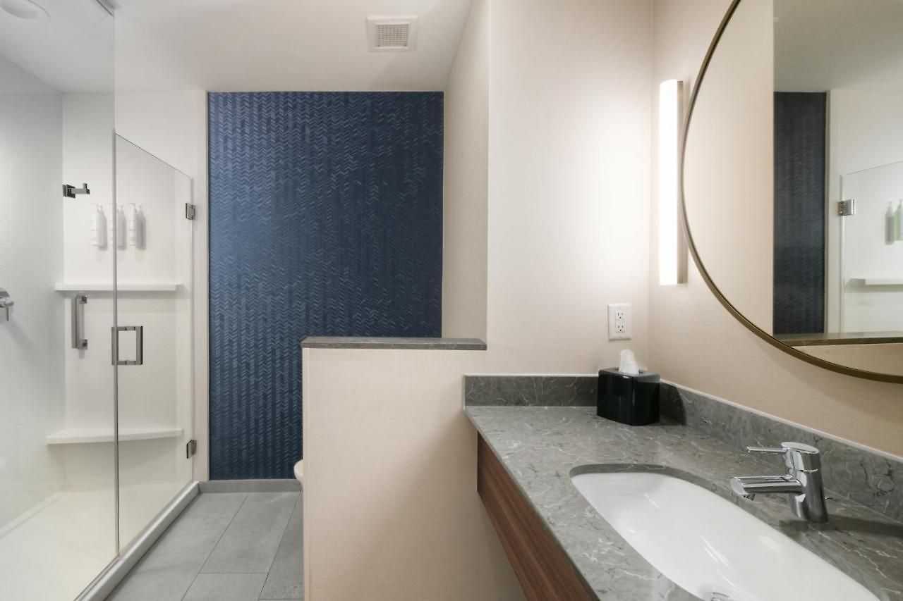 Hotel Fairfield & By Marriott Queens, Jamaica New York