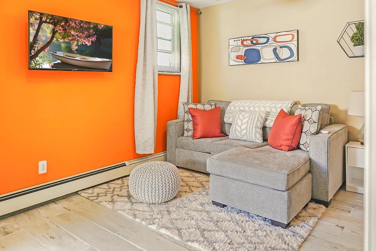 The Cozy Corner Suite* *fast Wifi* *278 Mbps* *30 Min To Nyc * New York