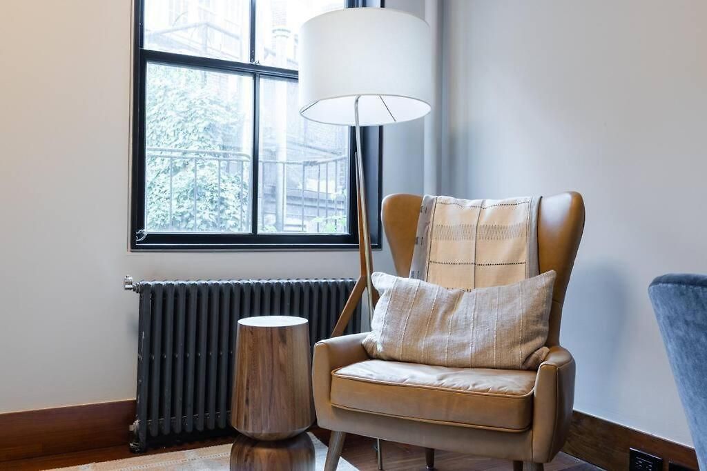 E10-3 3br Designer Townhouse Apartment