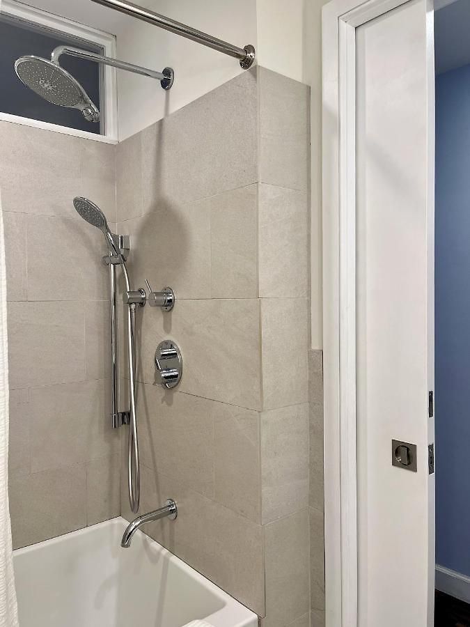 Close To All! 2-room In A 1-family Townhouse Apartment New York
