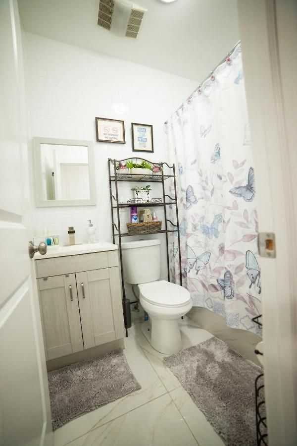 Homestay Floor With Skylight Brooklyn New York