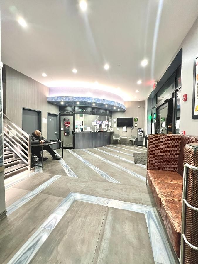 Vybe Hotel
