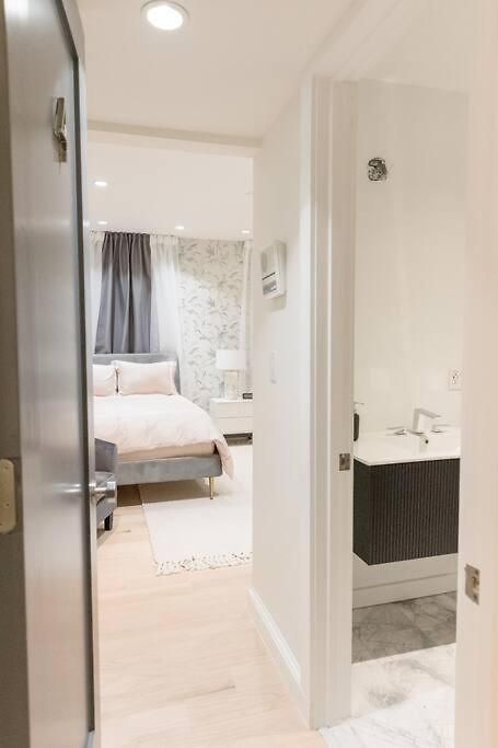 Privet House - Midwood/flatbush Recently Remodeled New York