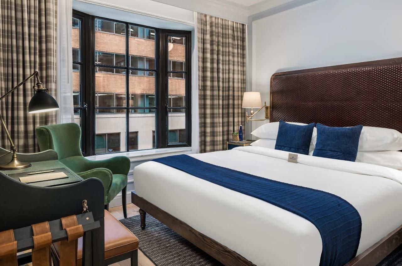 Merrion Row And Public House Hotel 4*
