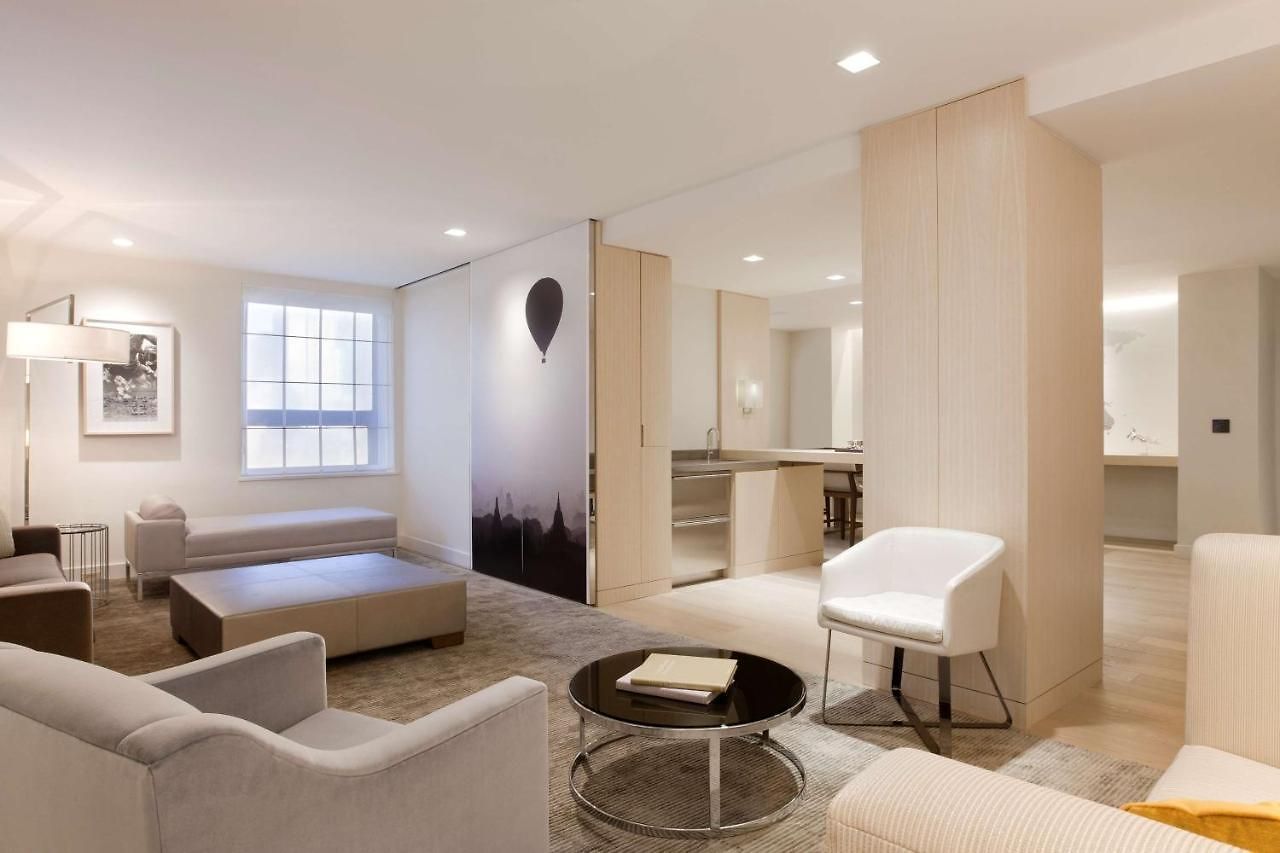 Hyatt Grand Hotel 4*