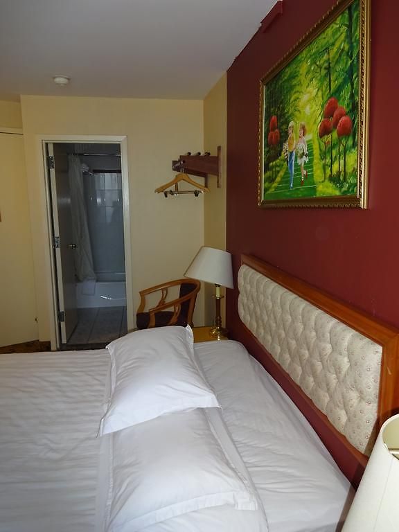Flushing Hotel