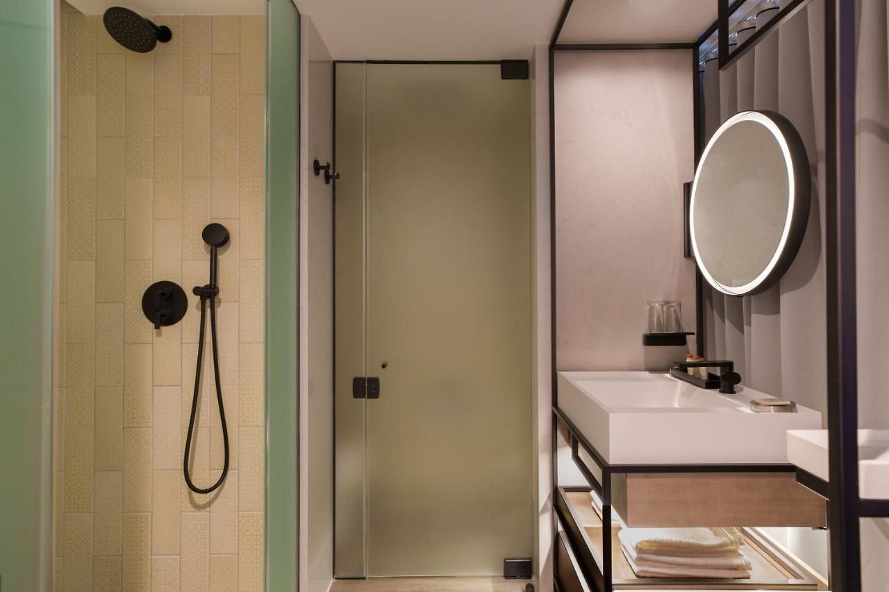 Hotel Renaissance Flushing At Tangram New York