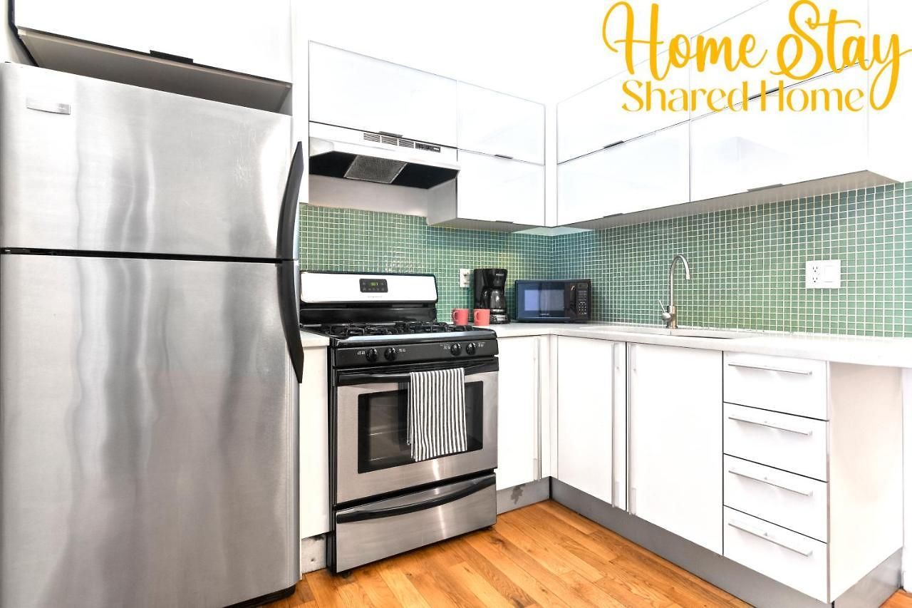Homestay * New York