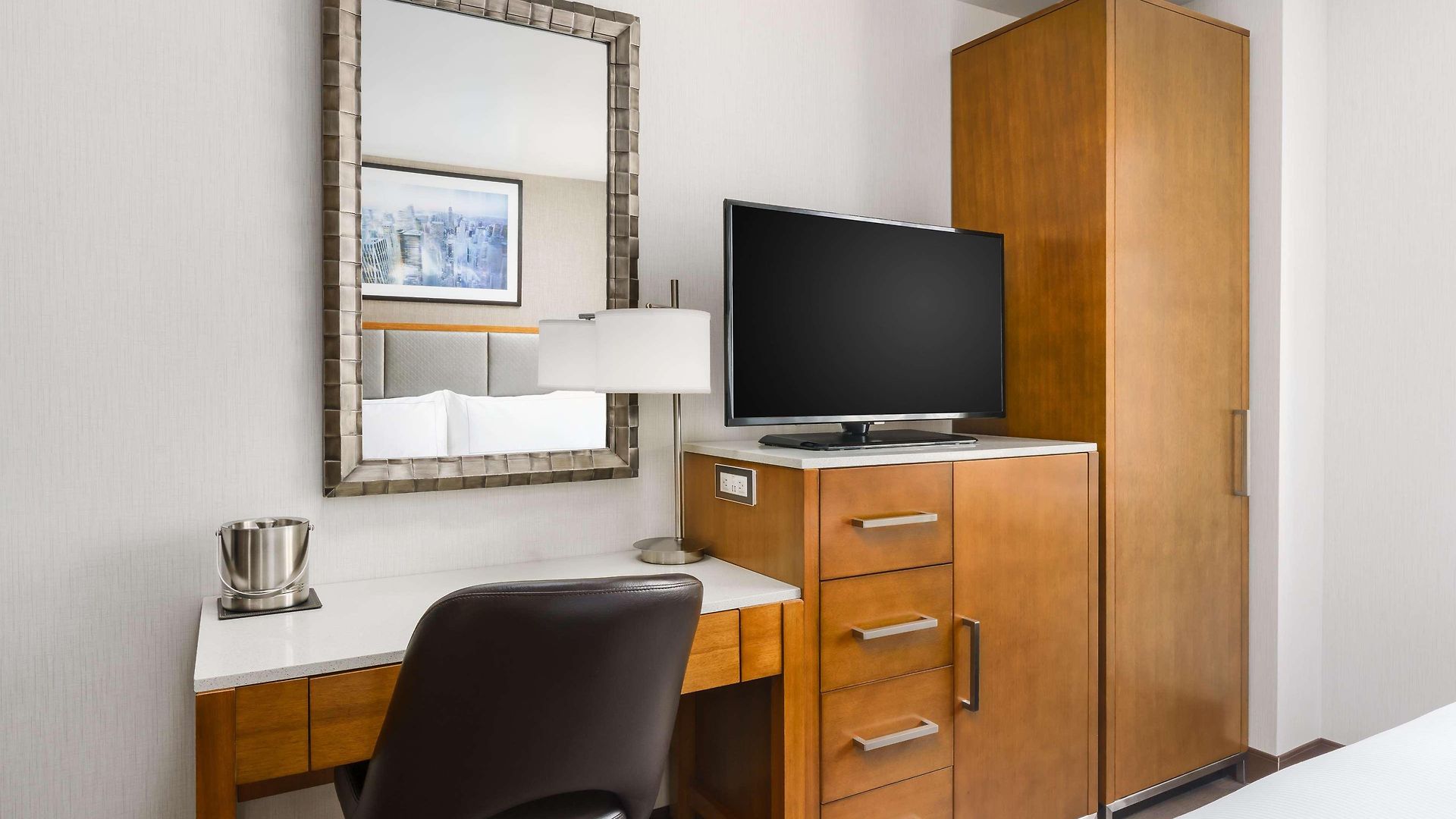 Doubletree By Hilton - Chelsea Hotel