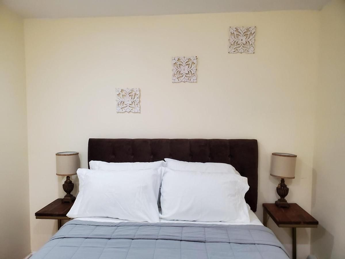 1118-1 Comfortable Qualitycribs Apartment