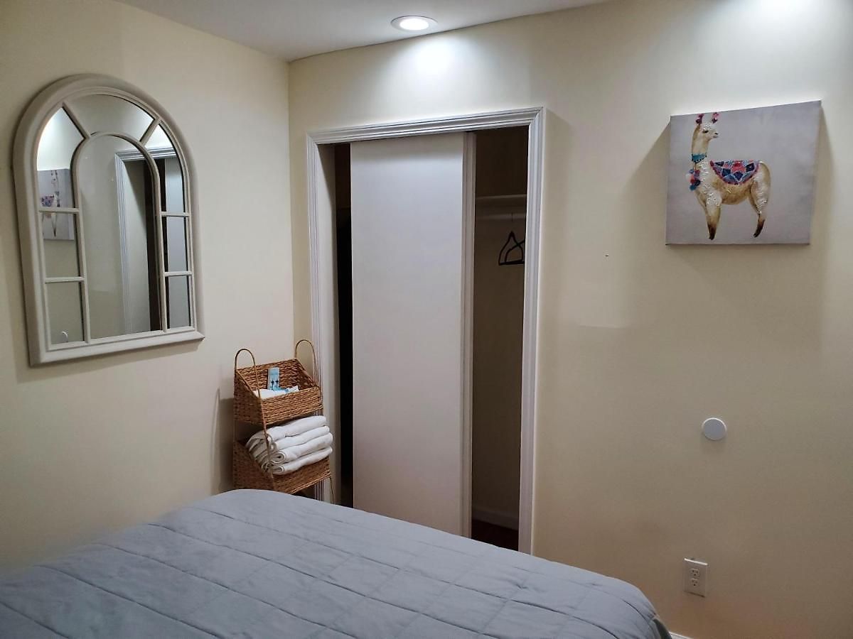 1118-1 Comfortable Qualitycribs Apartment