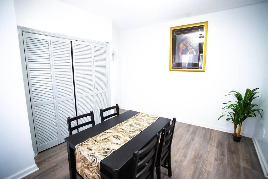 Beautiful 3-bedroom In Brooklyn With Parking