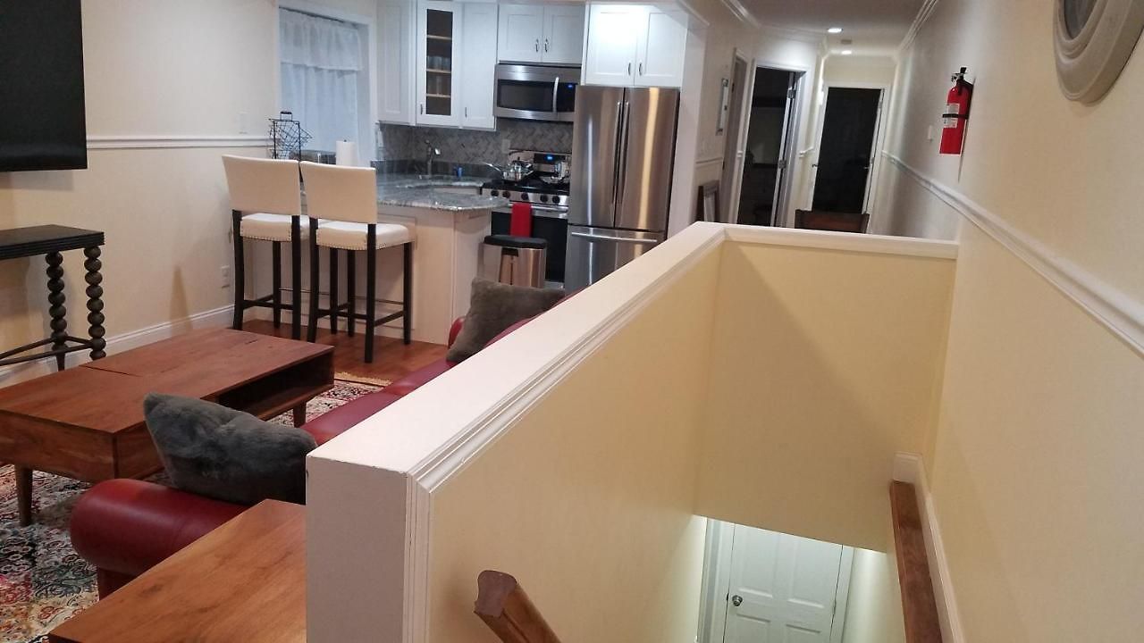 Apartment 1120-1 Comfortable Qualitycribs *