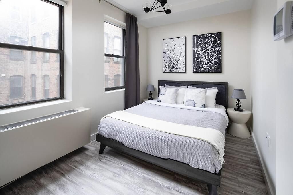 Modern Spacious In Chelsea New York