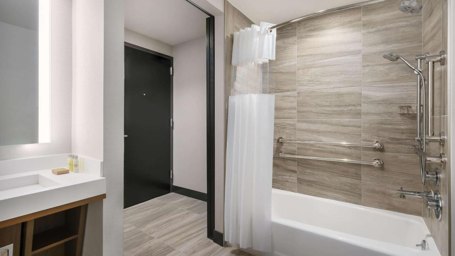 Doubletree By Hilton Times Square South 4*