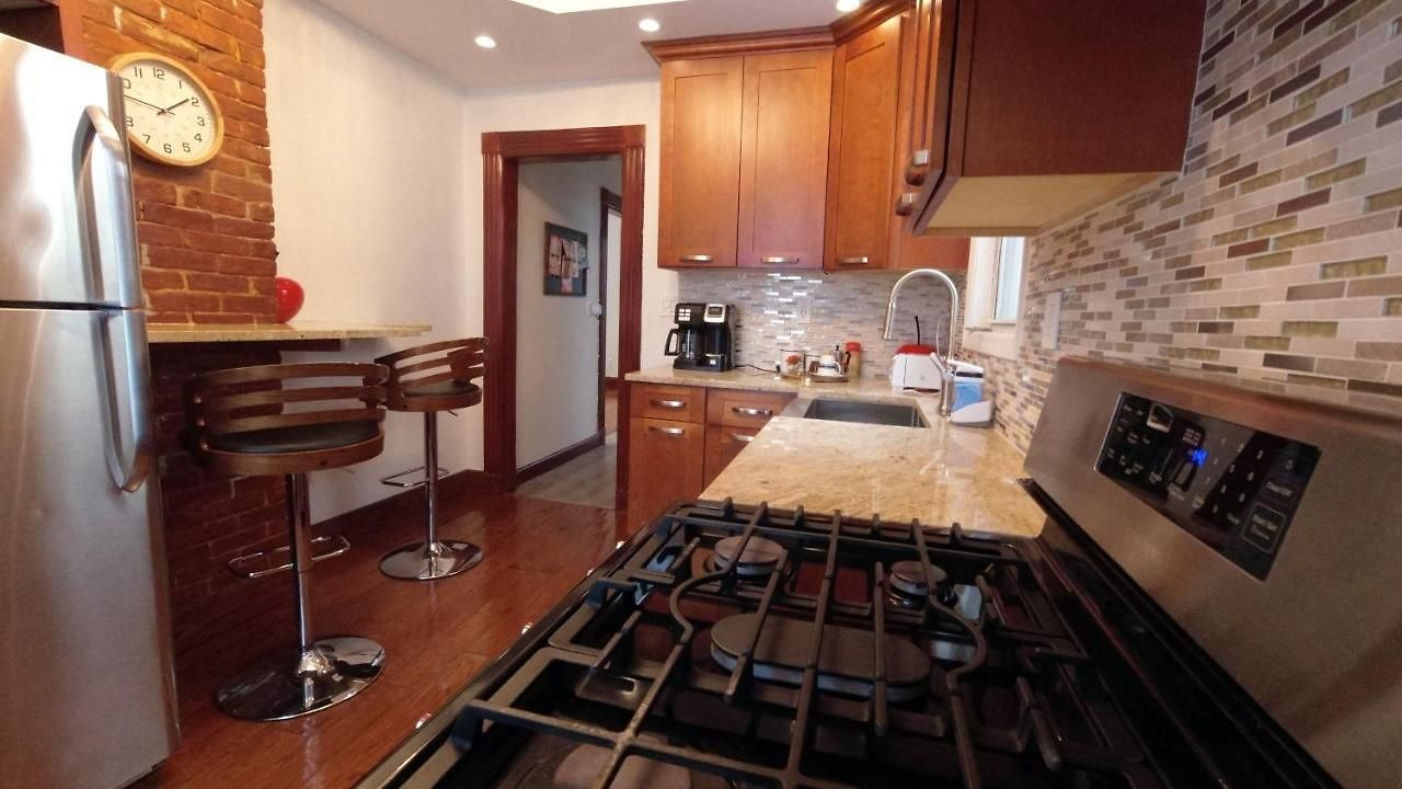 El Eden 2 Bedroom With Parking Space Close To Hospital *