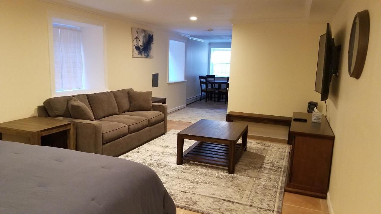 1120-1 Comfortable Qualitycribs Apartment New York