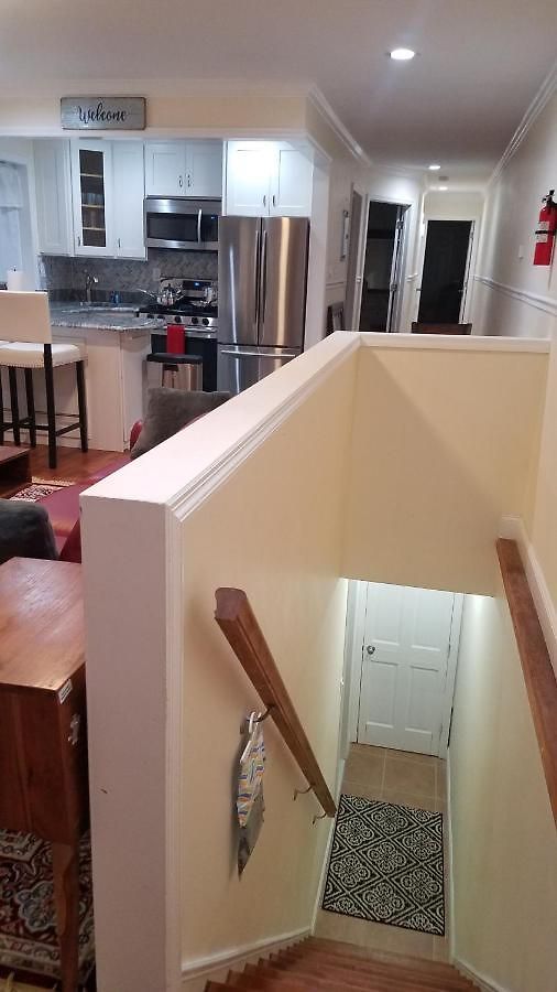 1120-1 Comfortable Qualitycribs Apartment