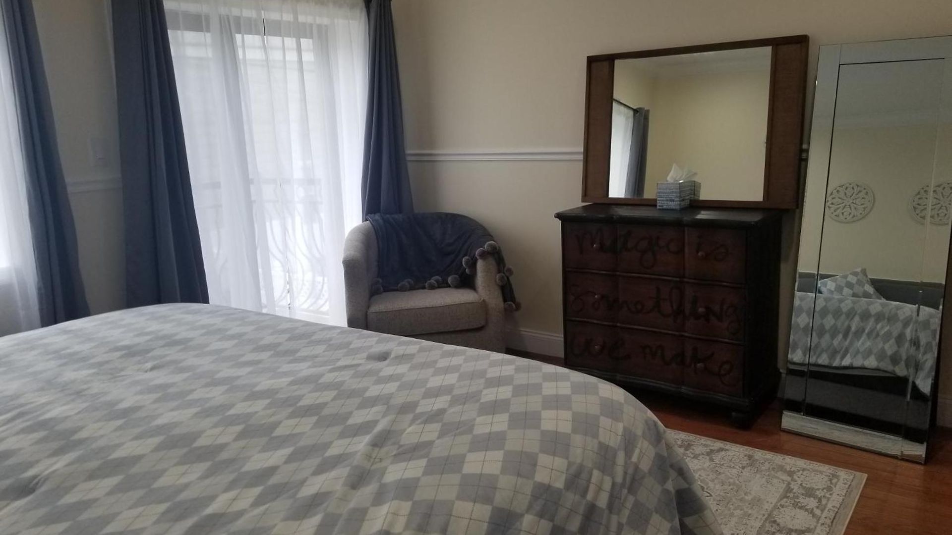 1120-1 Comfortable Qualitycribs * New York