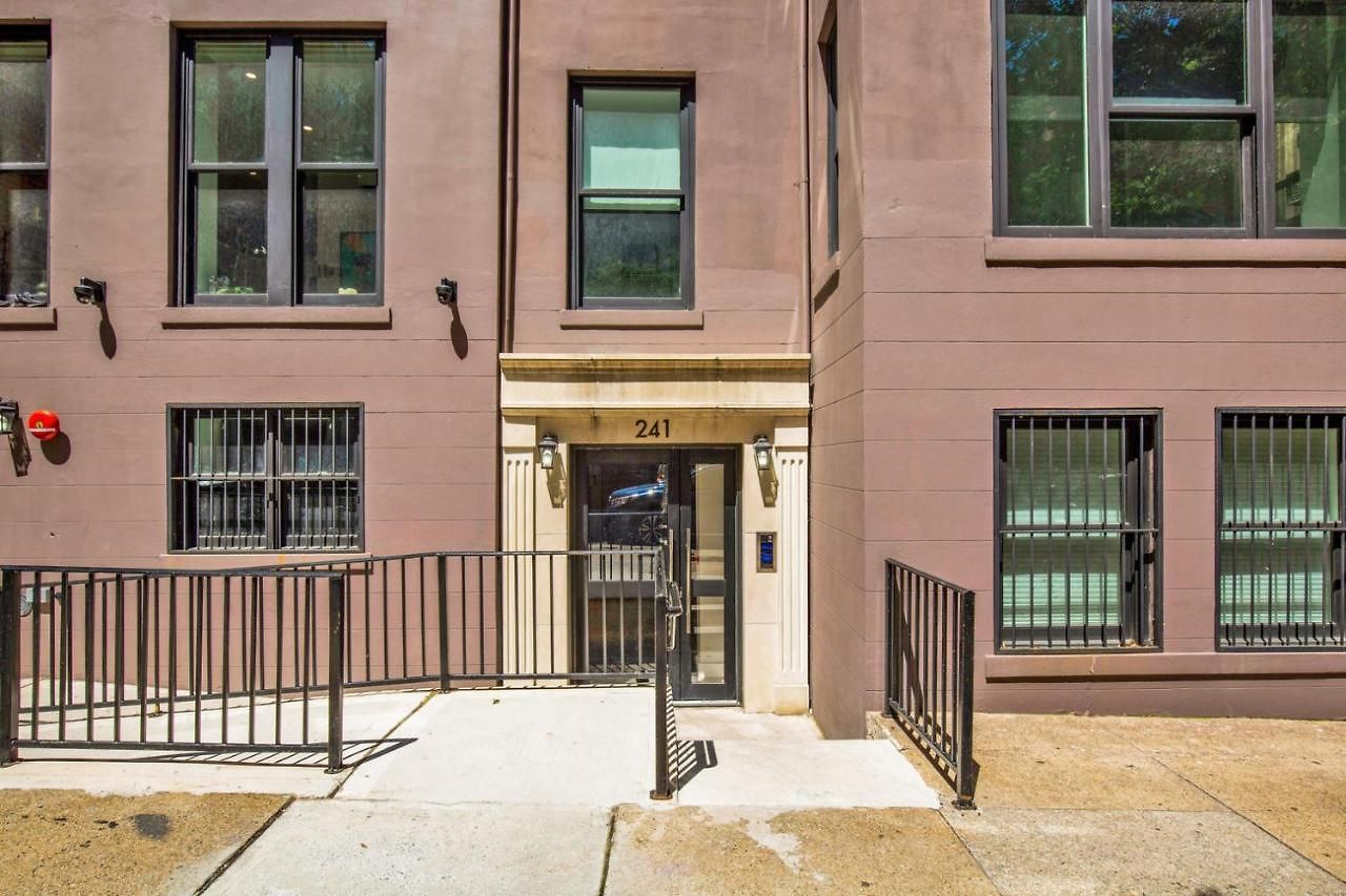 Uws 1br W Elevator Wd Nr Park Nyc-857 Apartment *