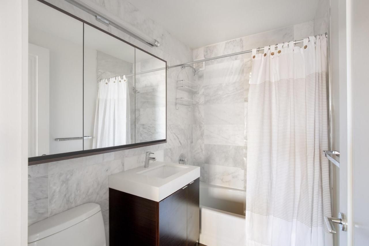 Tribeca 2br W Indoor Pool Great Views Nyc-39 Apartment