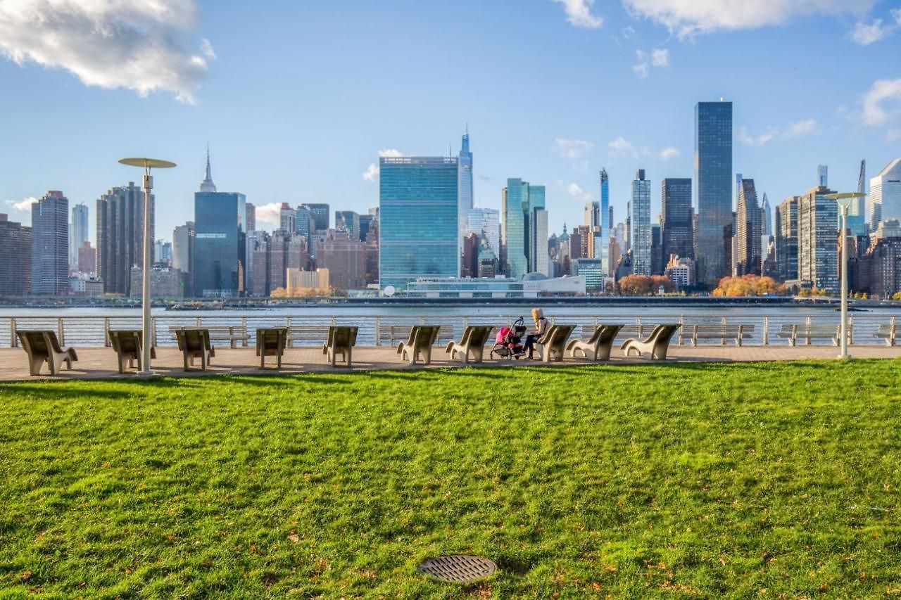 Apartment Lic 1br W Wd Elevator Doorman Nr E River Nyc-764 New York